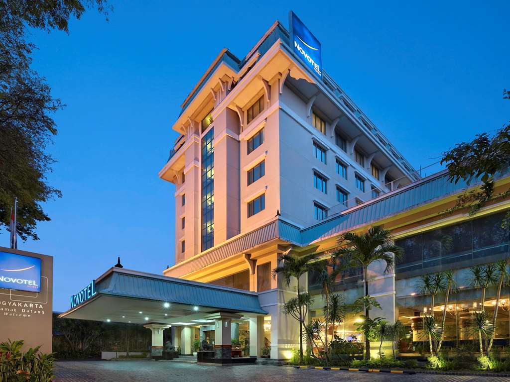 Kimaya Sudirman Yogyakarta By Harris Экстерьер фото